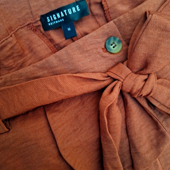 Tan loose fitted pant Size 16 - Picture 5 of 5